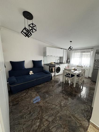 Apartament cu 2 camere decomandat în Berceni