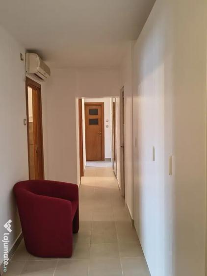 Apartament cu 3 camere decomandat în 1 Mai