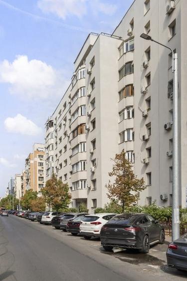 Apartament cu 2 camere decomandat, mobilat în Calea Călărașilor