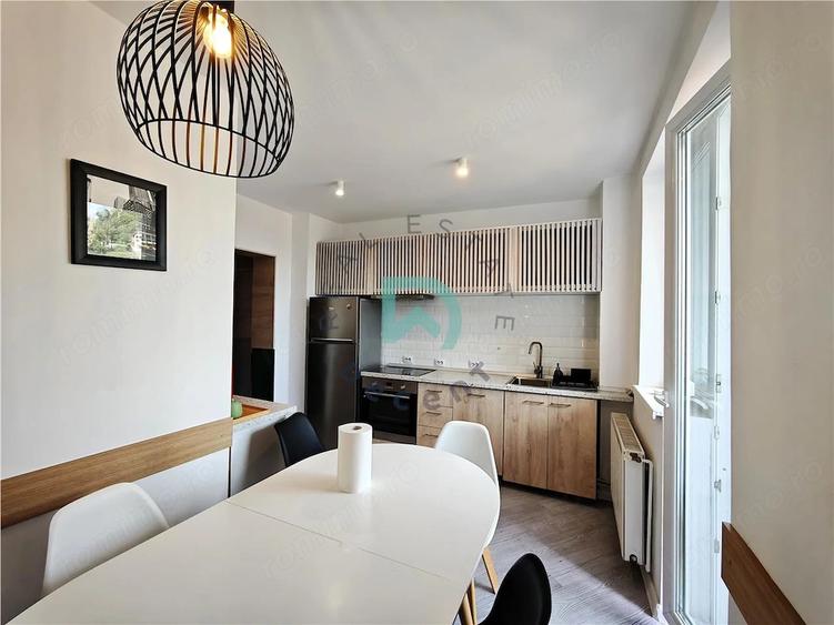 Apartament cu 4 camere decomandat în Centrul Istoric