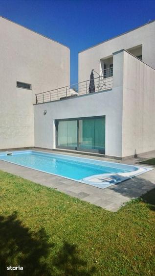 Casă cu 5 camere cu Teren 460 Mp în Central