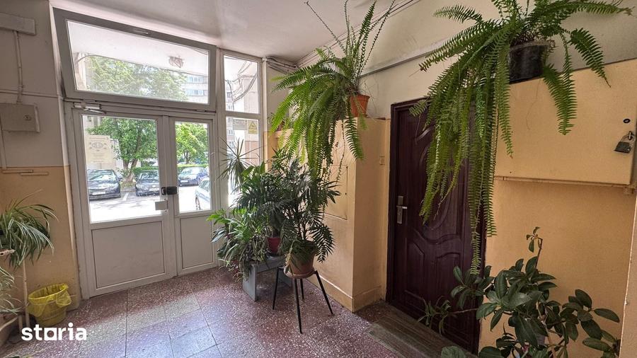 Apartament cu 3 camere decomandat în Dacia