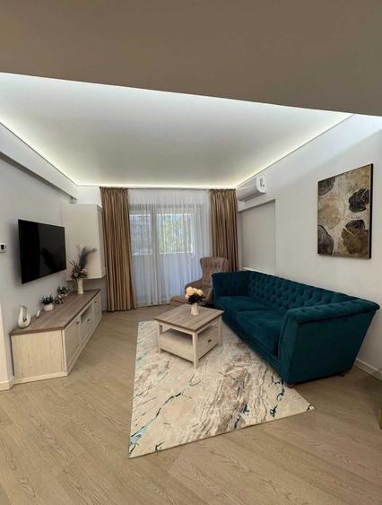 Apartament cu 3 camere decomandat în Pipera