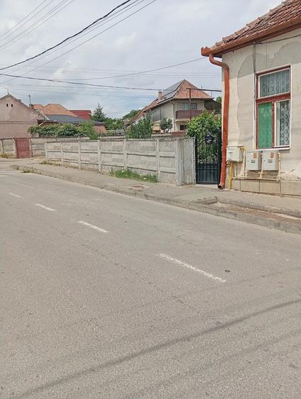 Casă cu Teren 380 Mp în Central