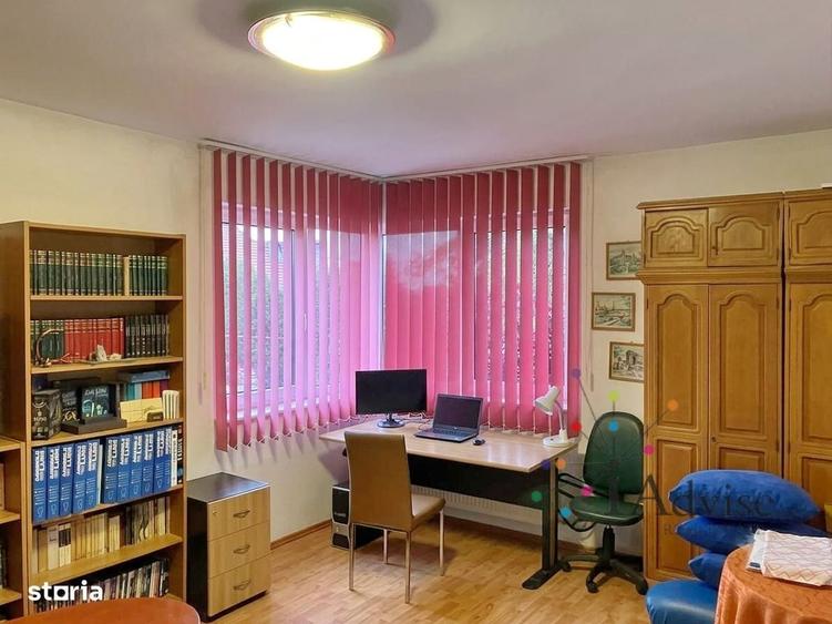 Casă cu 4 camere în Cristian