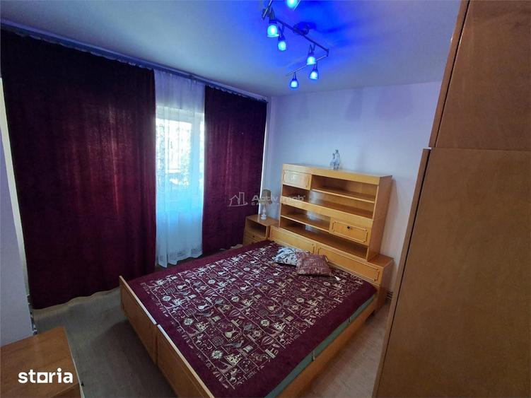 Apartament cu 2 camere decomandat în Micro IV