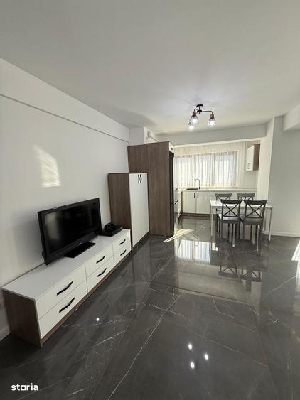 Apartament cu 2 camere semidecomandat în Est