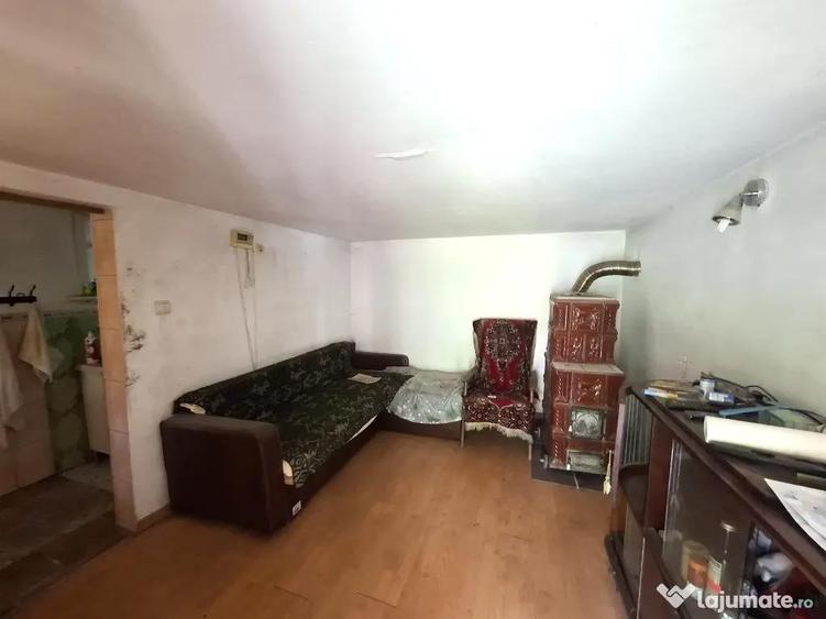 Casă cu 3 camere cu Teren 4400 Mp în Vulturu