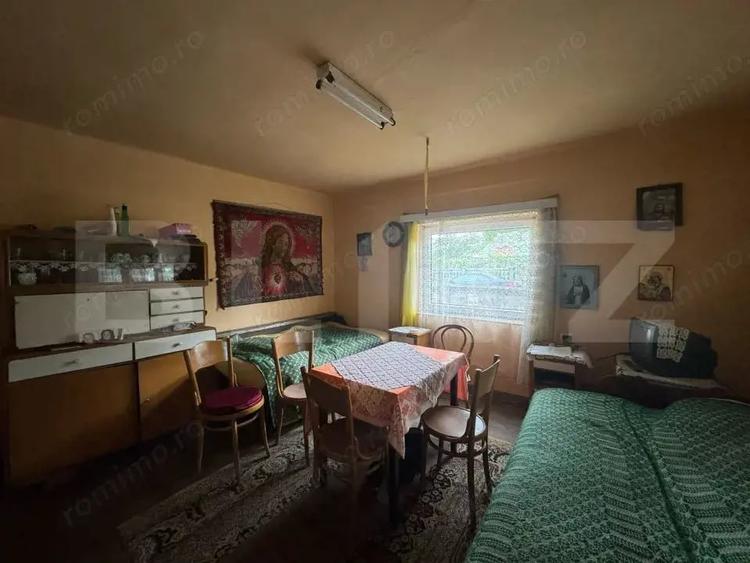 Casă cu 3 camere cu Teren 3340 Mp în Central