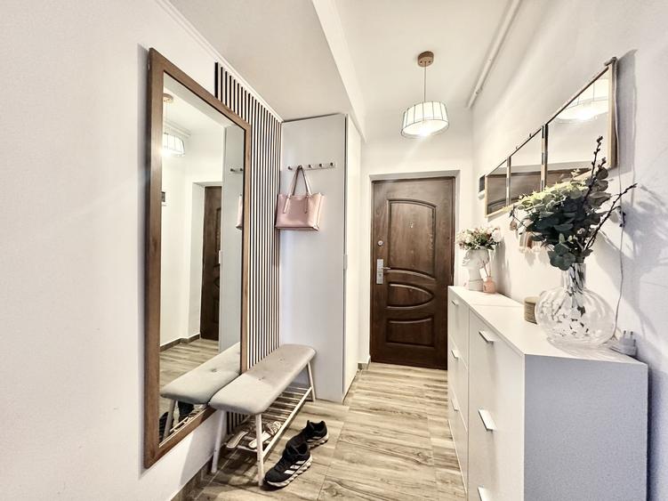 Apartament cu 4 camere decomandat, mobilat în Calea Urseni