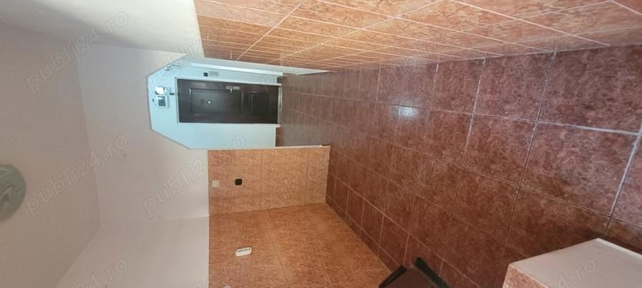 Garsonieră decomandată în Rogerius