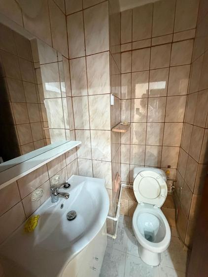 Apartament cu 3 camere decomandat, mobilat în Tomis Nord
