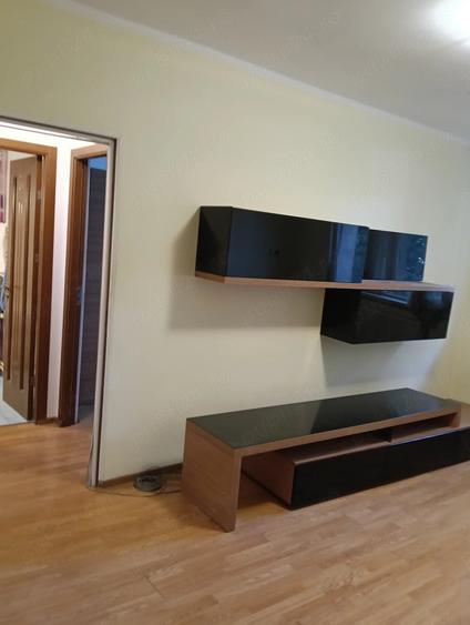 Apartament cu 2 camere semidecomandat, mobilat în Ultracentral