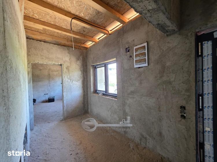 Casă cu 3 camere cu Teren 459 Mp în Miroslava