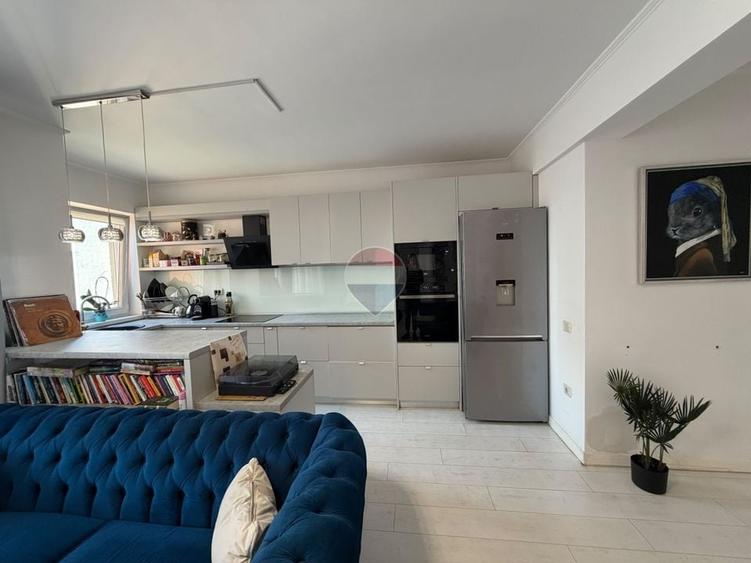 Apartament cu 2 camere decomandat, mobilat în Decebal