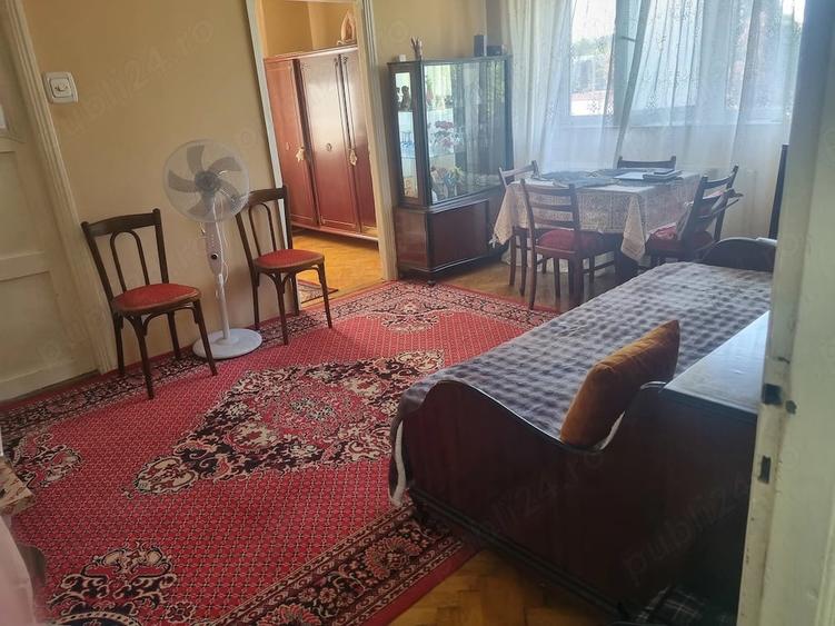 Garsonieră semidecomandată în Bucium