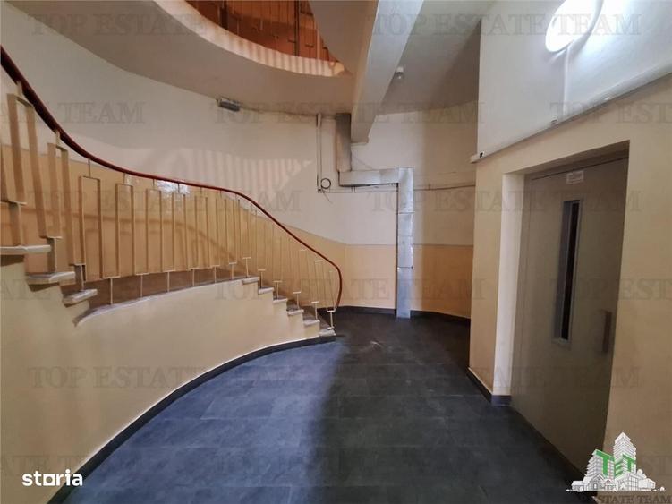 Apartament cu 3 camere decomandat în Ultracentral