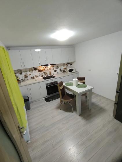 Casă cu 3 camere cu Teren 474 Mp în Central