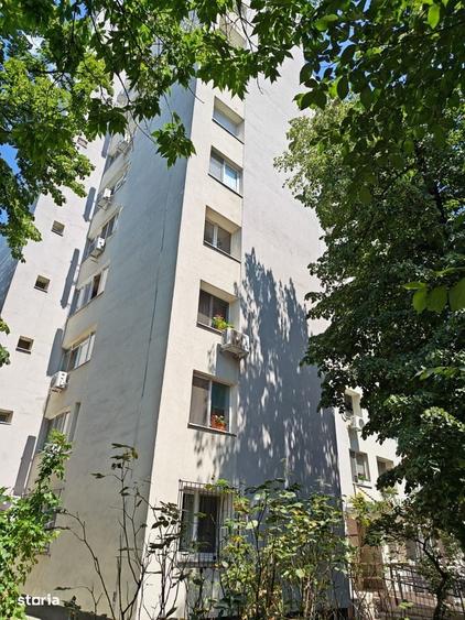 Apartament cu 2 camere semidecomandat în Titan
