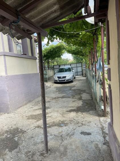 Casă cu 4 camere în Camena