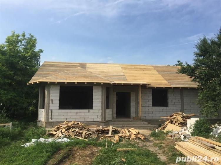 Casă cu 5 camere în Balta Doamnei