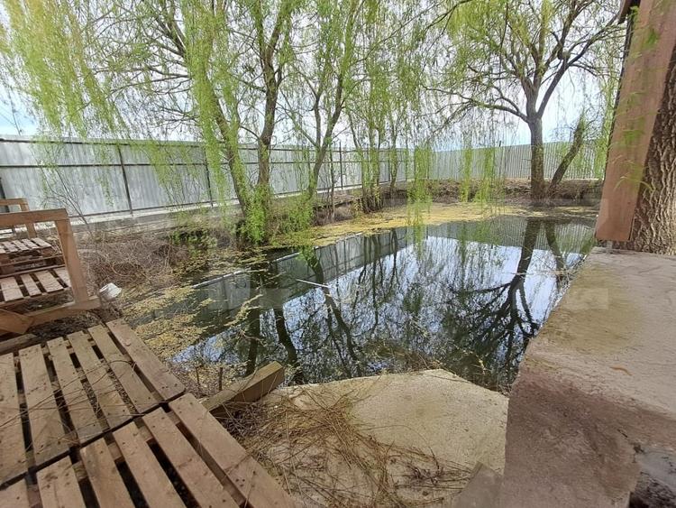 Casă individuală cu 10 camere cu Canalizare în Sâncraiu de Mureș