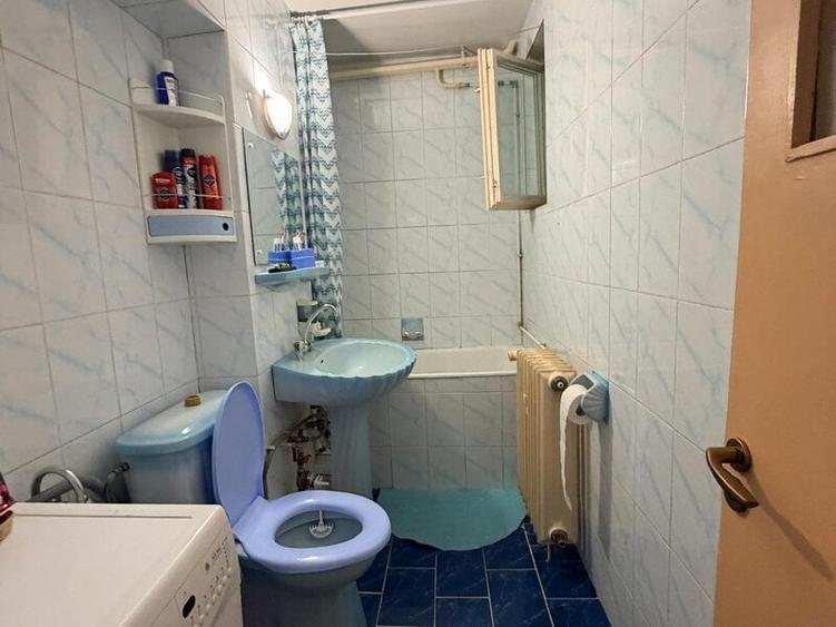 Apartament cu 2 camere semidecomandat în Baba Novac