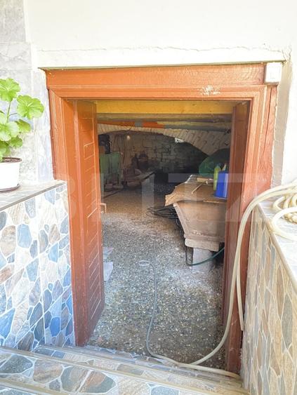 Casă individuală cu 3 camere cu Canalizare în Livezile