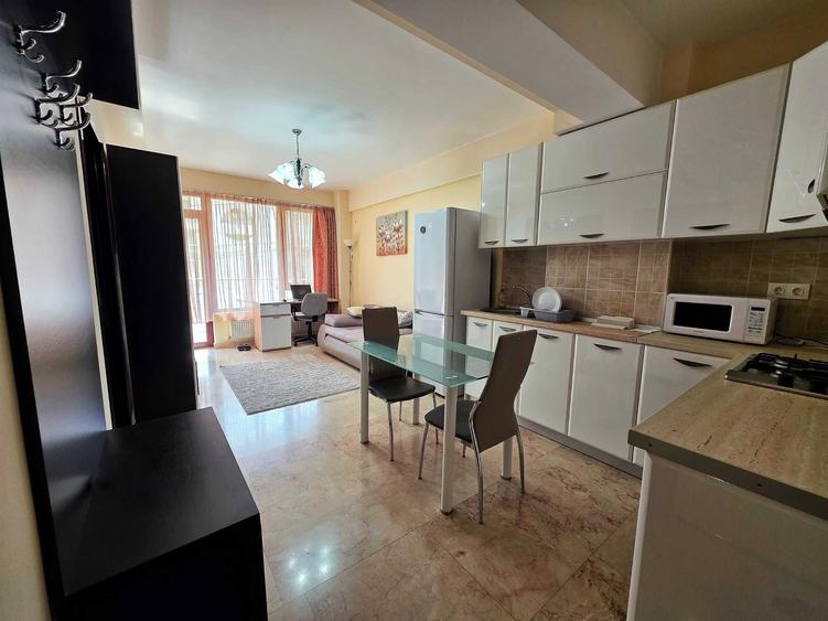 Apartament cu 2 camere nedecomandat în Copou