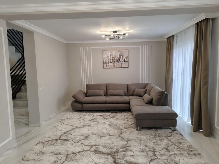 Casă cu 3 camere cu Teren 400 Mp în Șcheia