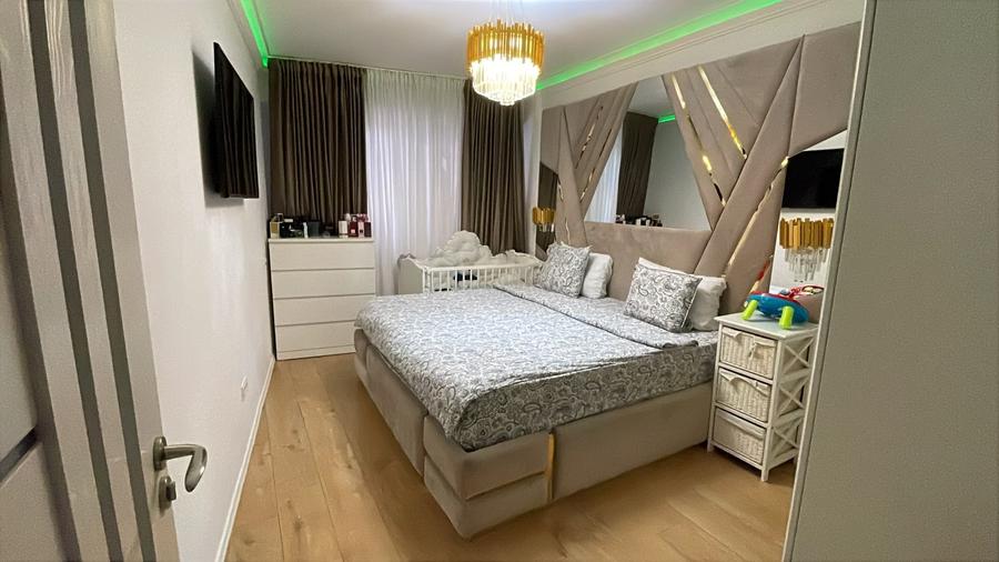Apartament cu 3 camere decomandat în Colentina