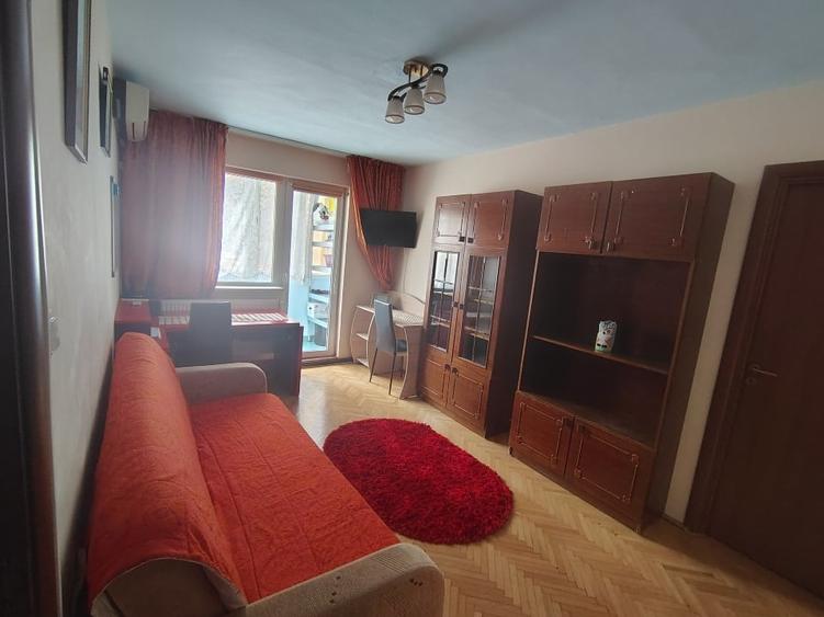 Apartament cu 2 camere semidecomandat, mobilat în Șagului