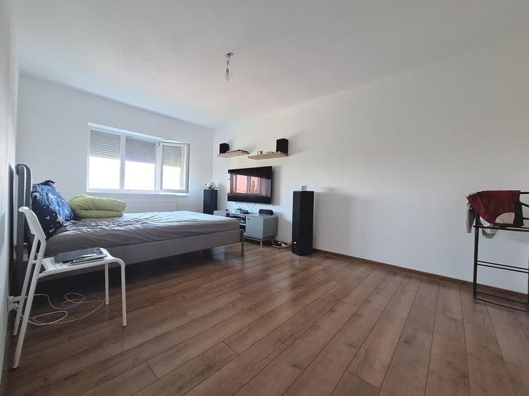 Apartament cu 2 camere decomandat, mobilat în Freidorf