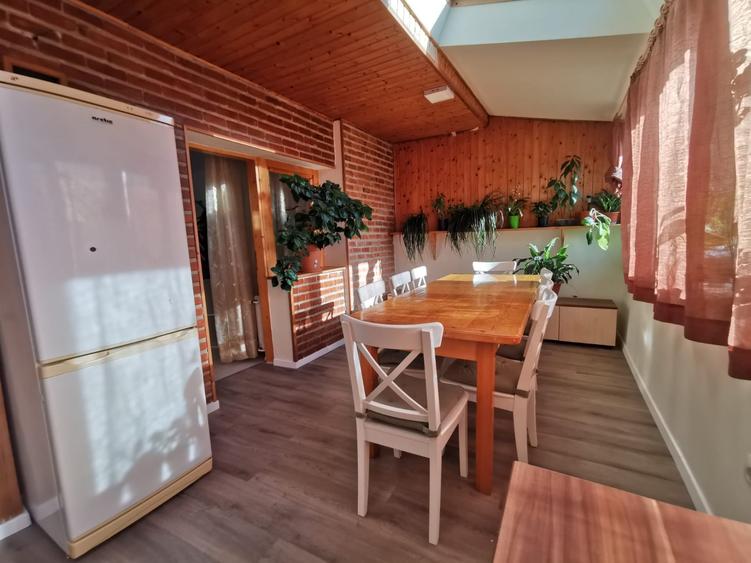 Apartament cu 4 camere decomandat, mobilat în Complex Studențesc