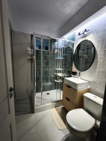 Apartament cu 2 camere semidecomandat în Brotăcei
