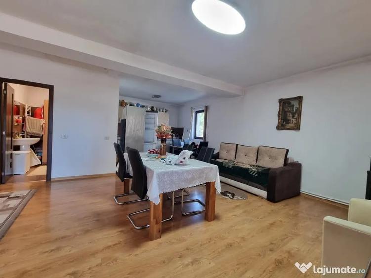 Casă cu 3 camere cu Teren 380 Mp în Letea