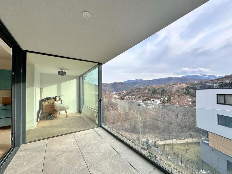 Apartament cu 3 camere decomandat, mobilat în Drumul Poienii