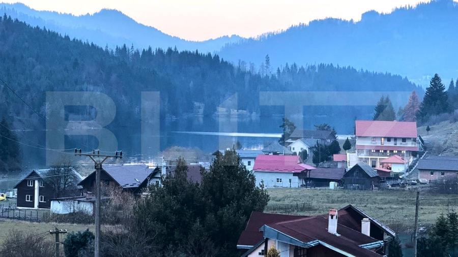Teren Construcții intravilan de 2500 mp, în Colibița