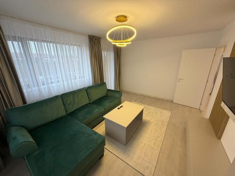 Apartament cu 2 camere decomandat, mobilat în Splaiul Unirii
