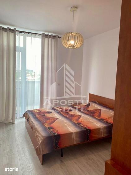 Apartament cu 3 camere semidecomandat în Telegrafului