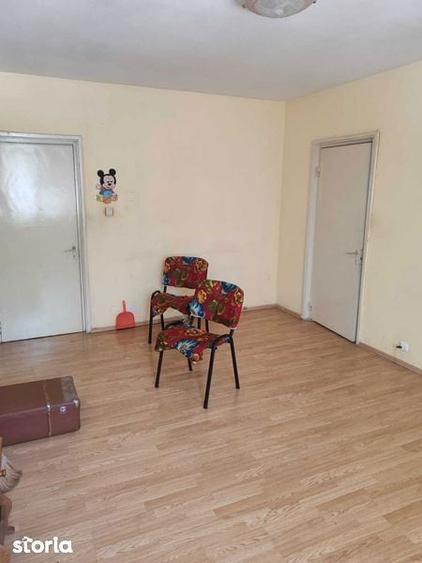Apartament cu 3 camere în Nicolae Titulescu