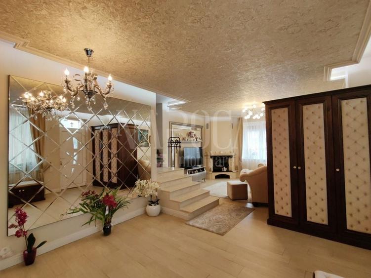 Casă cu 4 camere cu Canalizare în Central