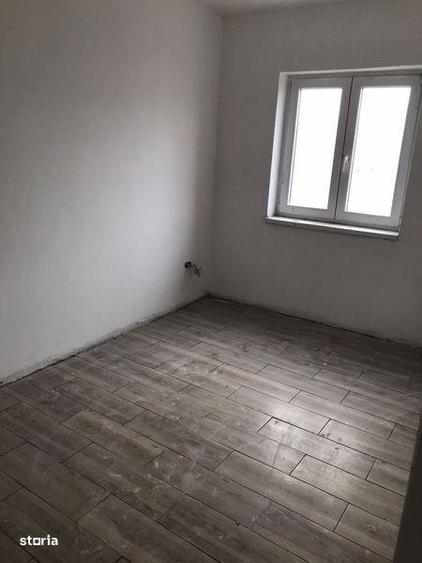 Apartament cu 3 camere în Piața