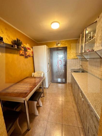 Apartament cu 2 camere decomandat- Bulevardul Victoriei - 4
