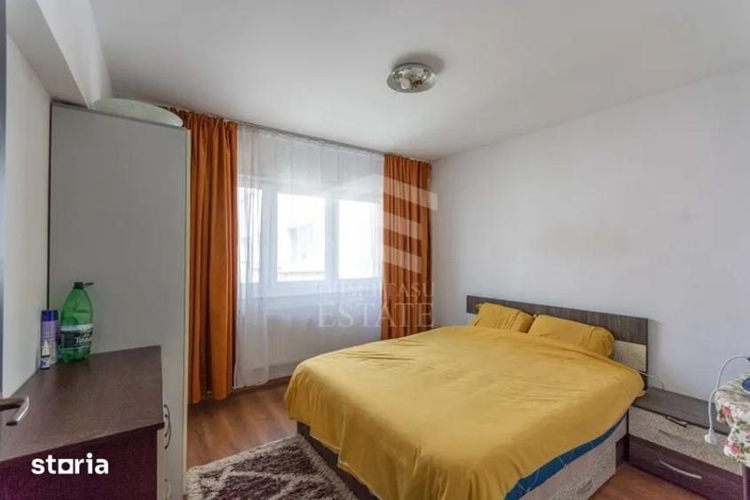 Vand apartament cu 4 camere , decomandat , 2 bai, 2 balcoane . - 2
