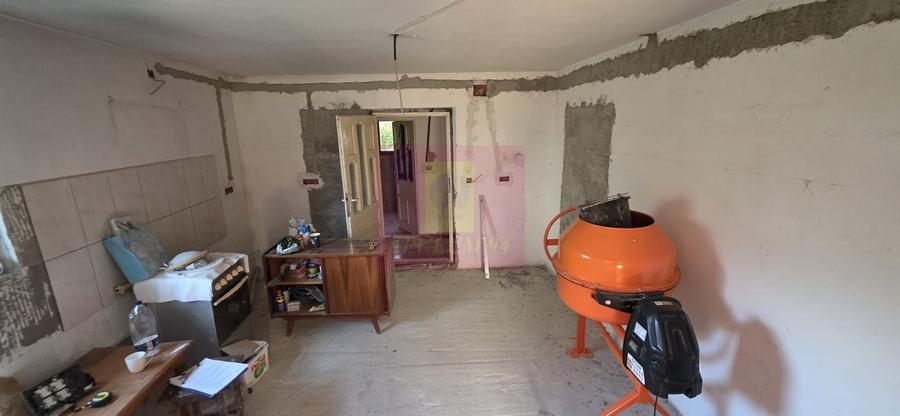 Casă individuală cu 4 camere cu Canalizare în Hidrojet