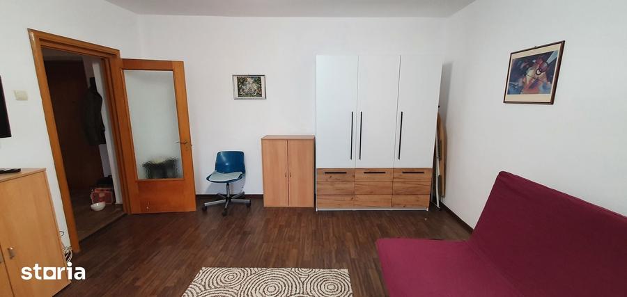 Garsonieră decomandată în Unirii