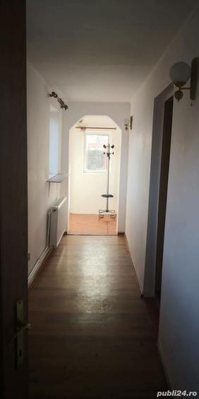 Casă cu 5 camere cu Teren 8900 Mp în Pătroaia-Deal