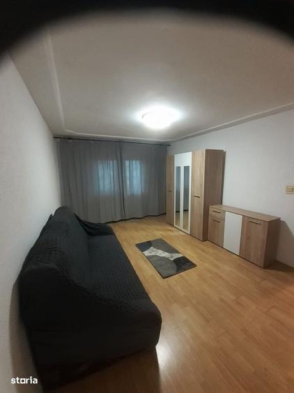Apartament cu 2 camere decomandat în Independenței