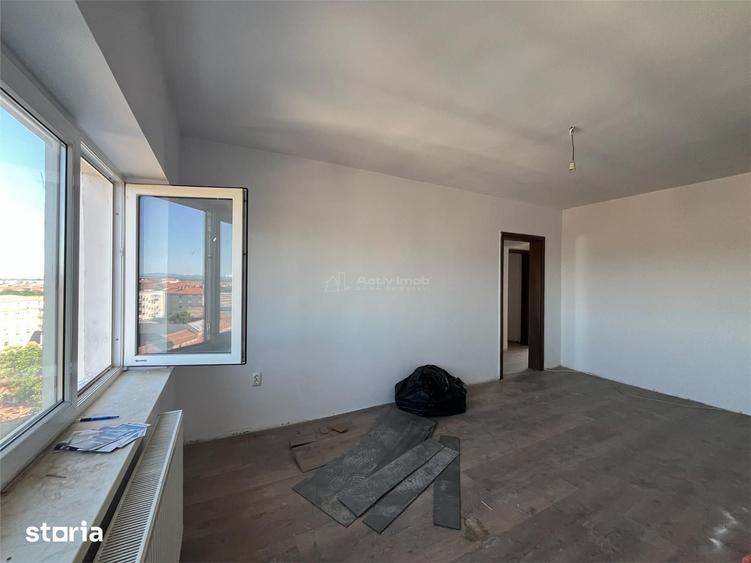 Apartament cu 3 camere semidecomandat în Ultracentral